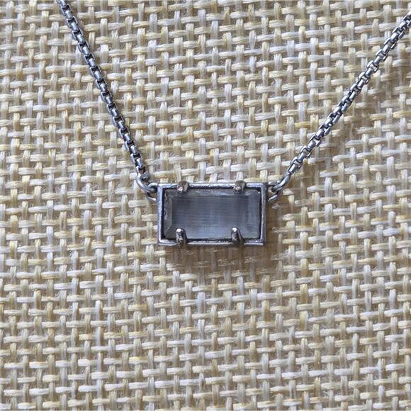 Kendra Scott Jewelry - Kendra Scott Silver and Slate Grey Cats Eye Necklace